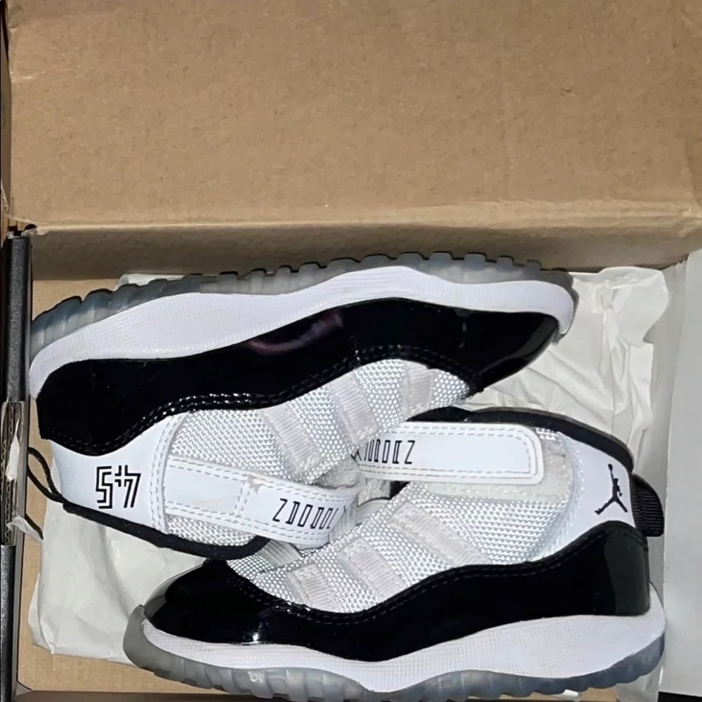 Jordan 11